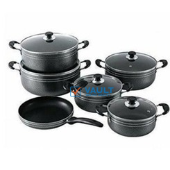 Tornado 11 Piece Non-stick Saucepans Cookware Dishes Pots- Black.